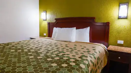 Rodeway Inn & Suites Fort Jackson - 40