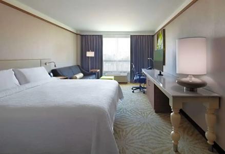 Hilton Garden Inn Montreal Airport - 52