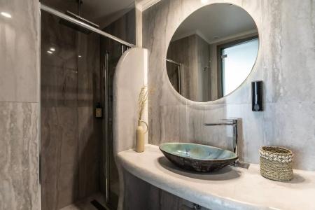 Blue Carpet Luxury Suites - 149