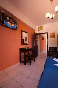 Poco Loco Bed & Breakfast - 57