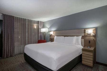 Wyndham Garden, SC - 18
