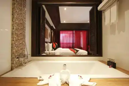 Rayaburi, Patong - 14