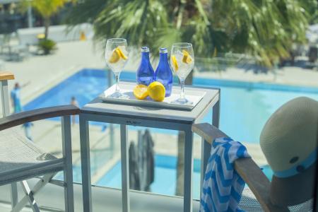Limanaki Beach & Suites - 13