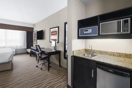 Best Western Premier Freeport Inn Airport - 86