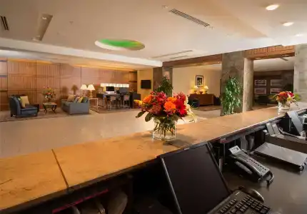 Hilton Indianapolis & Suites - 26
