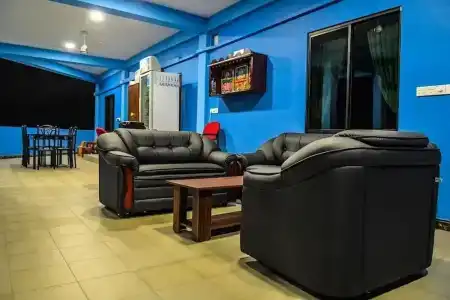 OYO 570 Pp Rest Guest House - 1