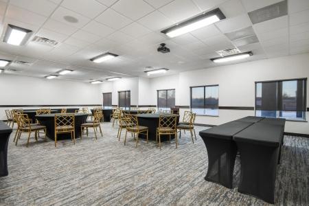 Hawthorn Suites by Wyndham - 28