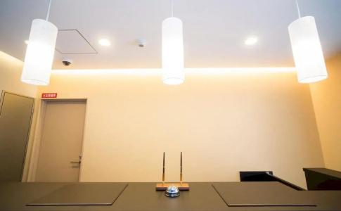 Shinsaibashi-Higashi Crystal - 16