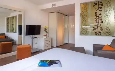 H10 Tribeca - 4
