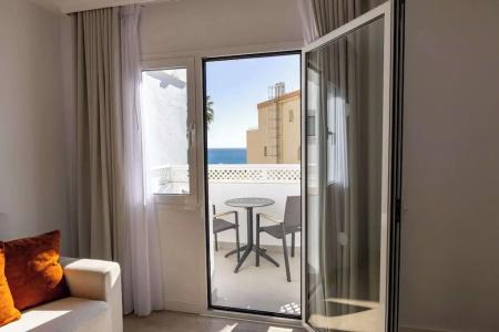 Ramada & Suites by Wyndham Costa del Sol Fuengirola - 35