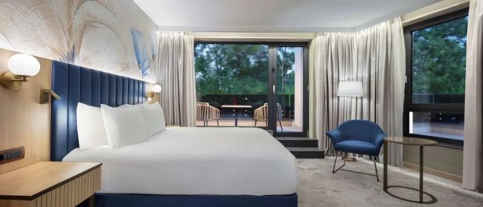 Doubletree By Hilton Center - 38