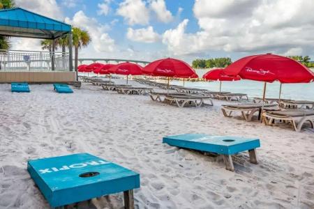 Winter the Dolphins Beach Club, Ascend Collection - 16