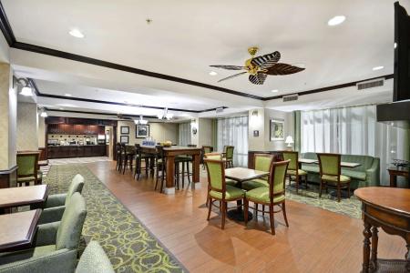 Hampton Inn - Northwest I-37 - 25