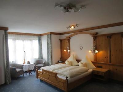Rosenhof - 33