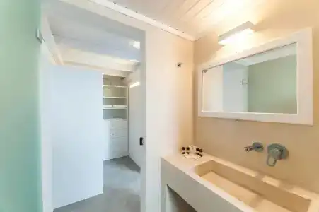 Artemis Suites - 122