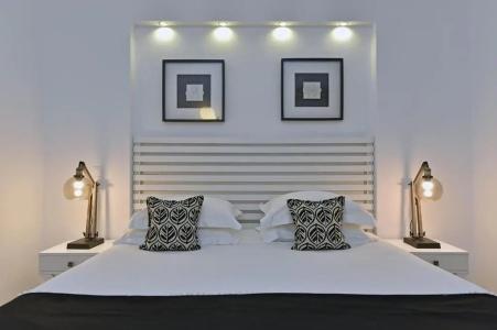 Apollon Boutique - 100