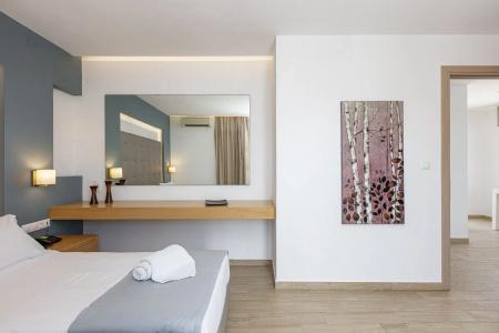 Golden Bay Boutique & Bungalows - 1