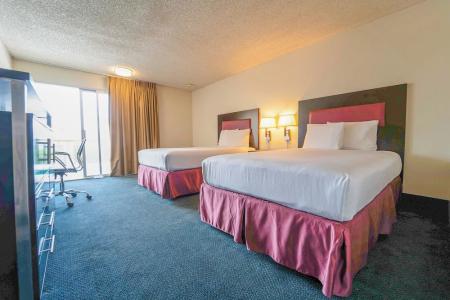 Royal Plaza Inn - 92