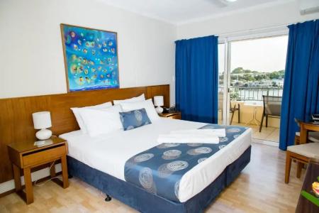 Cullen Bay Resorts - 59