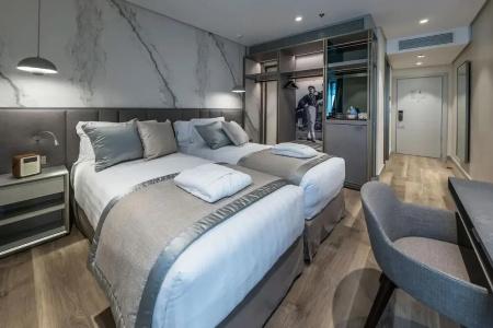The Regency, Rome, a Tribute Portfolio - 121