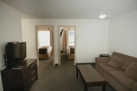 Ramada Limited - 41