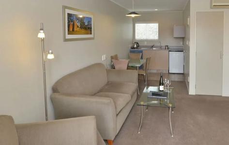 Brougham Heights - 38
