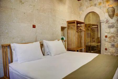 Calypso Cave Suites - 37