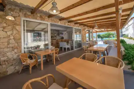 Plessas Palace - 14