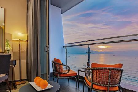 Le Sands Oceanfront Danang - 94