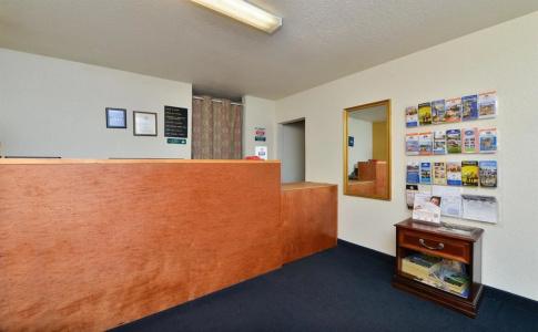 Value Inn & Suites - 1