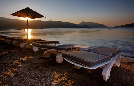 Romance Beach - 26