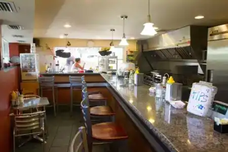 Lombardy Inn - 24
