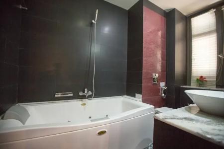 Aion Luxury - 52