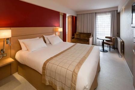 Best Western Plus Le Lavarin - 88