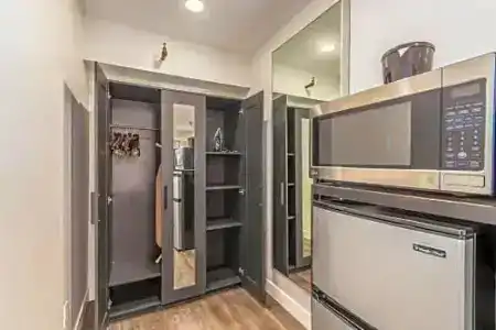 Bixby - 32