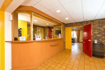 Prest'Hôtel Epinal - 1