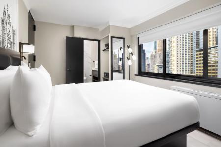 The Manhattan at Times Square - 8