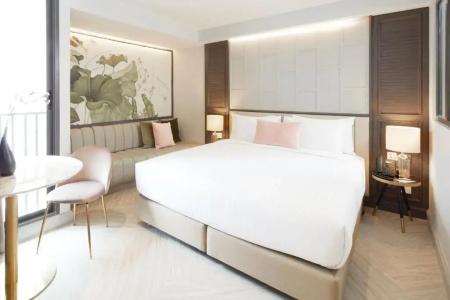 The Quarter Phromphong By Uhg - Sha Extra Plus - 35