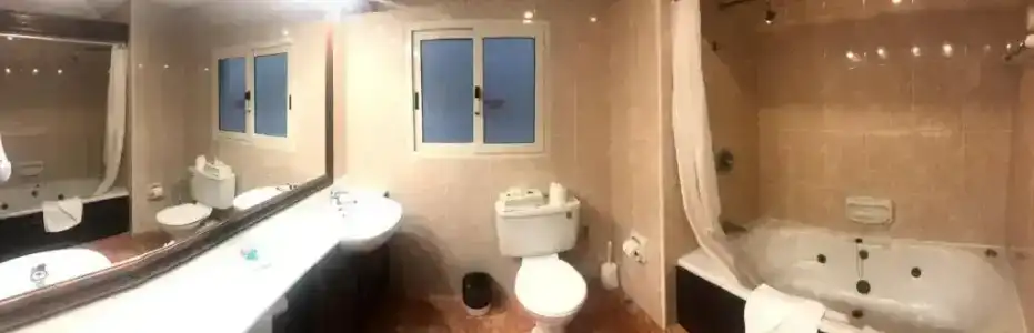 Hôtel Saint-Patrick - 72