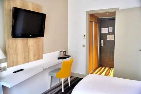 Kyriad Tours Centre - 63