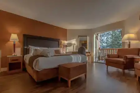 Coast Hillcrest - 77