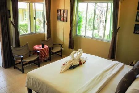 Lanta Castaway Beach Resort - 55