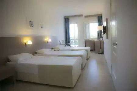 Sea Side Beach Club - 4