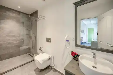 Kefi Beach & Suites - 81