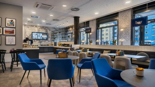 the niu Square - 39