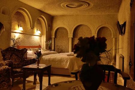 Safran Cave - 143