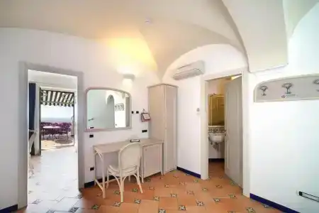 Bellevue Suite - 78