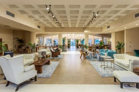 Elysian Luxury and Spa - 18