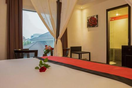 La Rose Suites - 42