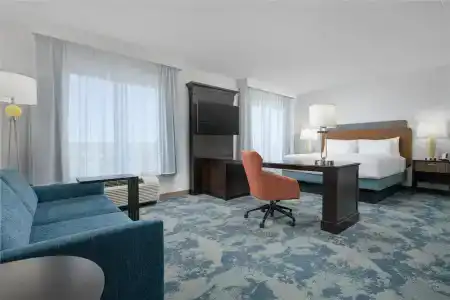 Hampton Inn & Suites/Hamilton Place - 57
